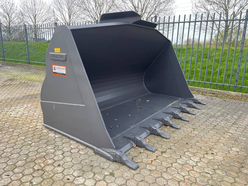 Volvo  L 120 H bucket